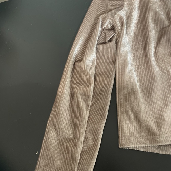 Best quality Norstrom sweater - Picture 3 of 3